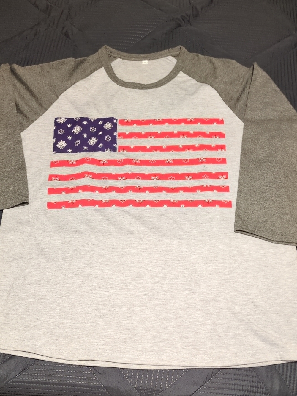 Cricut Gray Raglan Tee with Red and Navy Flag Graphic L